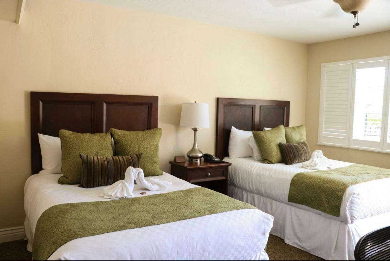 Country Inn Motel Palo Alto Eksteriør bilde